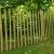 Staketenzaun, aus Robinie, ist ein flexibler, rollbarer Staketenzaun, der sich für die Einfassung von natürlichen Gärten, Bauerngärten, Teichen, Tiergehegen oder ganzen Grundstücken eignet. Höhe: 100 cm